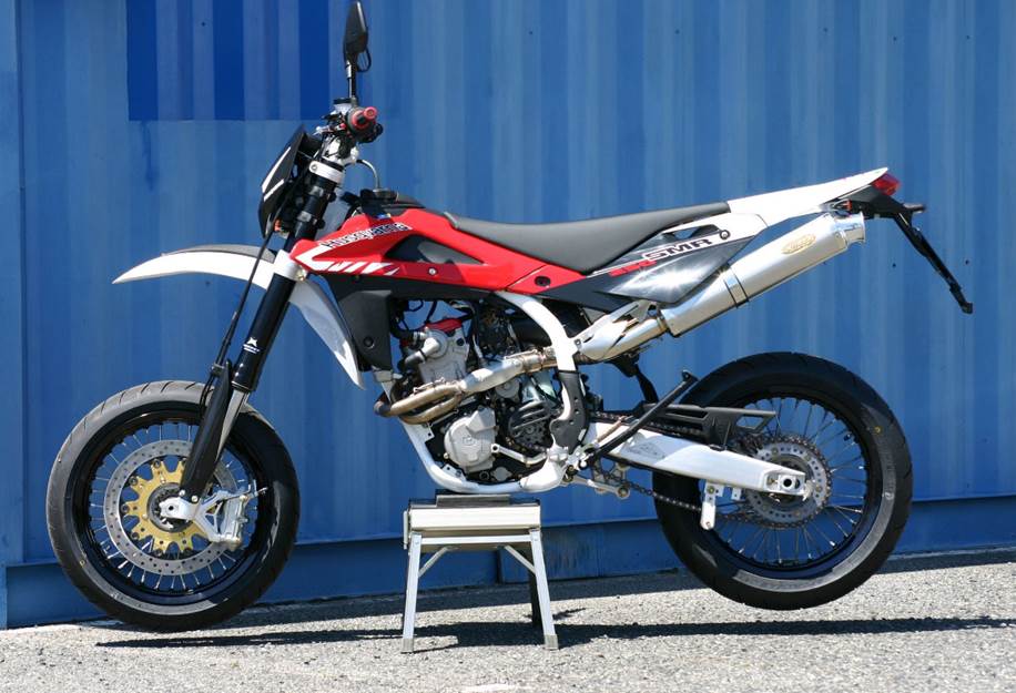 08sm250r1web.jpg