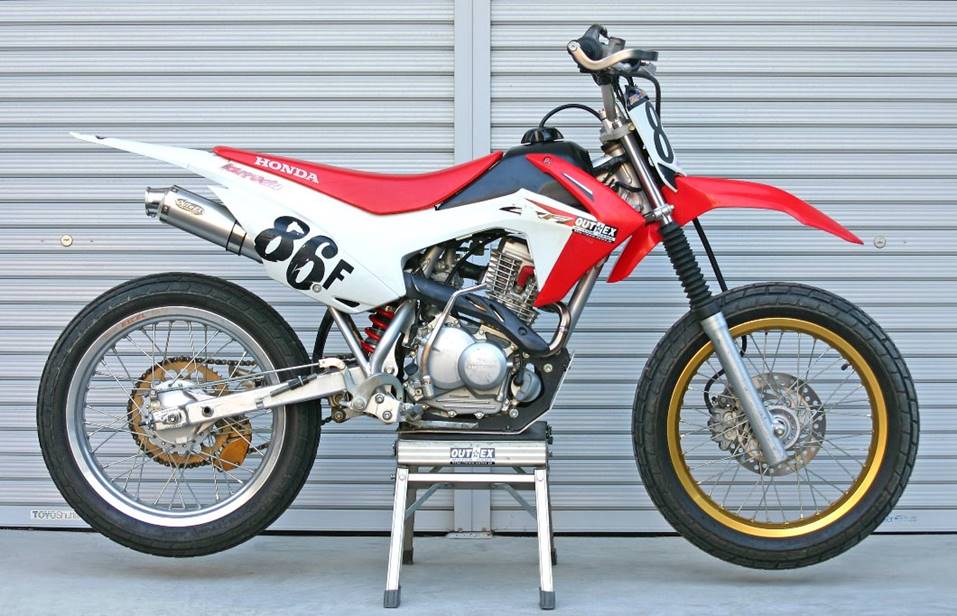 CRF125FCA01Bweb
