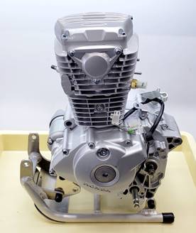 CRF125Funderframeenginestand