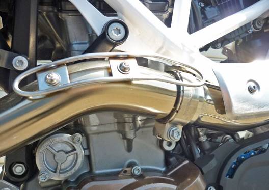 701SUPERMOTOoutexEX06web